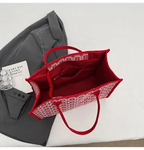 Red Chinese wedding tote bag large capacity double happiness canvas shoulder bag for women.