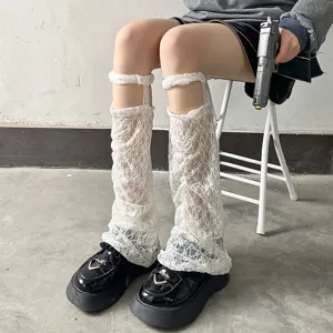 Weisse Spitzen-Beinstuerper fuer Damen, sommerduenne subkulturelle JK-Stil modische Stulpen Socken.