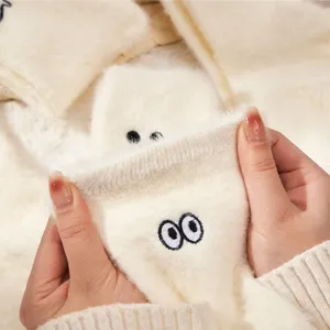 Süße flauschige Damen Wintersocken mit lustigen Augen, warme elastische Kuschelsocken.