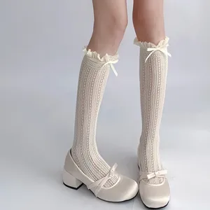 Sommer japanische dünne Spitzenrüschen Socken Lolita süße Wadenstrümpfe mit Mary Jane Schuhen