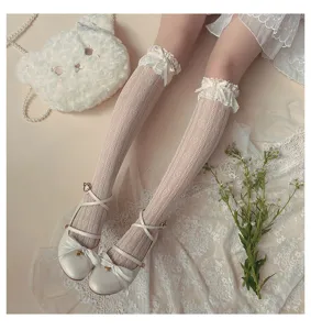 Calcetines altos lolita de encaje blanco estilo japonés lindo lazo para mujeres.