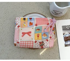 Cute patchwork canvas coin purse, aesthetic portable lipstick and cosmetic storage bag.
