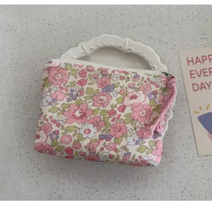 Cute floral print mini coin purse, fresh canvas zippered storage bag for daily use.