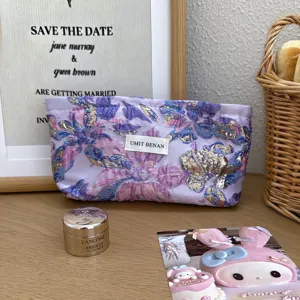Borsa cosmetica jacquard floreale viola chiaro stile vintage cerniera borsa trucco per donne