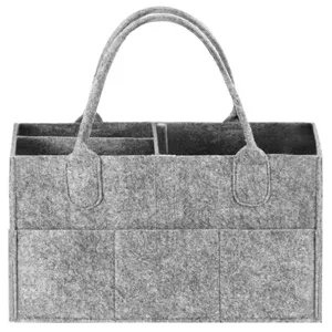 Panier organisateur de couches en feutre gris avec poignees et compartiments multiples.