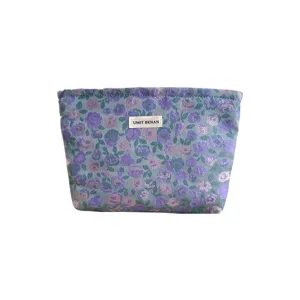 Borsa cosmetica floreale da donna, grande trousse per trucco con elegante motivo jacquard.