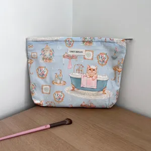 Large capacity cute cat floral makeup bag for women travel portable cosmetic storage pouch
