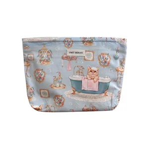Large capacity cute cat floral cosmetic bag for women travel portable toiletry storage pouch.