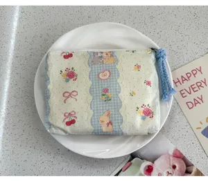 Small floral canvas zipper pouch, cute rabbit pattern coin purse, portable makeup bag.