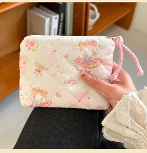 Cute cartoon animal print quilted cosmetic bag, portable mini zippered storage pouch for travel.