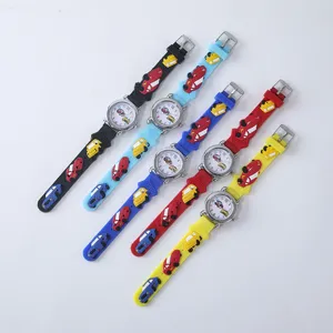 Kinder Silikon Quarz Uhr mit süßen Cartoon Auto Design und bunten Details Ansicht.