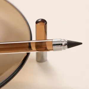 Matita eterna con fusto trasparente in acrilico senza temperino grafite scuola