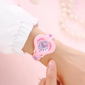 Roze hartvormige kinder quartz horloge detail met schattige siliconen band en duidelijke wijzer.