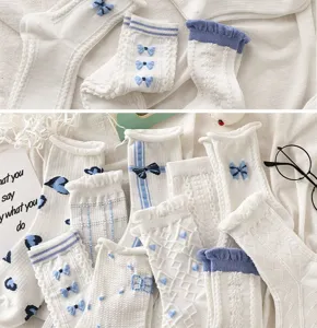Chaussettes mignonnes japonaises à nœud bleu et blanc pour femmes en coton dentelle tendance mode