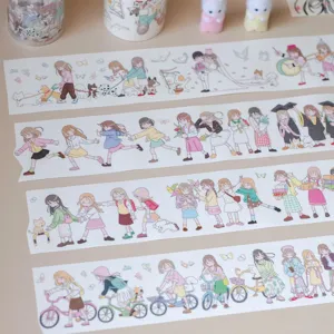 Detailansicht süßer originaler Illustrations-Waschitape-Rollen mit Alltagsszenen von Mädchen.