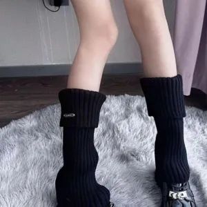 Schwarze Strick Beinlinge Damen Winter kuschelige Stulpen grob gestrickte warme Socken
