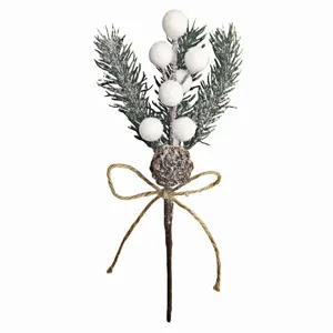 Künstlicher Weihnachtsbeeren Zweig mit Tannennadeln, Zapfen und Juteschleife Deko.
