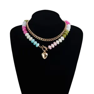 Collar de cuentas de colores de doble capa con colgante de corazón dorado cierre OT moda