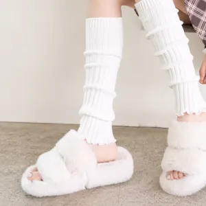 Weiße Strick Stulpen für Damen, süßer japanischer JK Stil gemütliche Beinwärmer im Winter.
