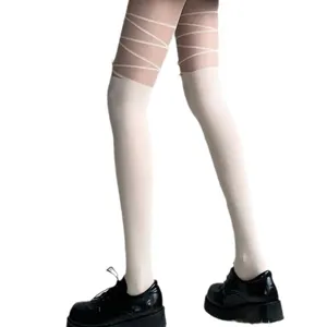 Weiße Fake-Overknee-Strumpfhose mit Kreuzriemen für Damen, modische Frühlingsstrümpfe.