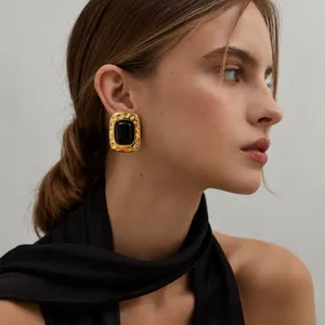 Boucles d'oreilles géométriques carrées en acier inoxydable plaqué or 18K vintage.