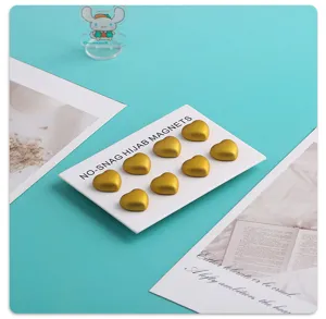 Goldfarbene Herz Form Hijab-Magnete starke Magnetstifte dekorative Schal-Clips Set.