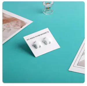 Weisse Stern Hijab Magnete starke magnetische Kopftuch Clip Anti-Blendung Pin fuer Damen Schals