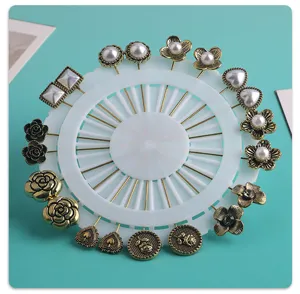 Vintage Alloy Pearl Flower Brooch Set Round Display Pins Clothing Fashion Accessories