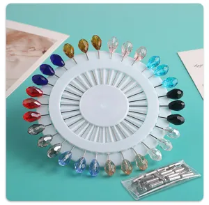 Bunte Kristall Hijab Nadeln Set mit rundem Display Rad und Metallkappen für Damen.