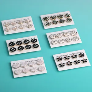 Camellia bloem hijab magneten set, elegante metalen strass broche pinnen voor vrouwen.