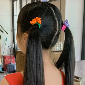 Elastiques a cheveux colores pour les enfants, jolies cordes de cheveux elastiques.