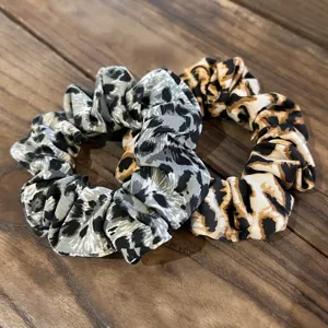 Women Leopard Print Satin Scrunchies Hair Elastic Ropes Daily Hair Accessories Ponytail Holder Styling Tool