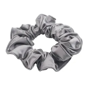 Grijze satijnen haarscrunchie voor vrouwen, elegante zijden paardenstaart houder haaraccessoires.