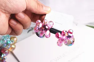 Chouchou coloré en cristal en forme d'ours avec élastique solide, accessoire mignon.
