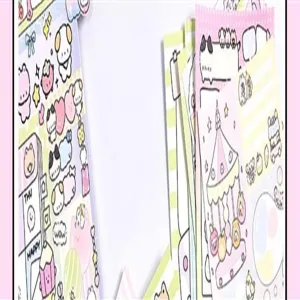 Detalle de bloc de notas lindo que muestra papel de papelería creativo sin adhesivo.