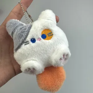 Mignon porte-clés chat en peluche, queue orange, adorable pendentif de sac animal doux et duveteux.