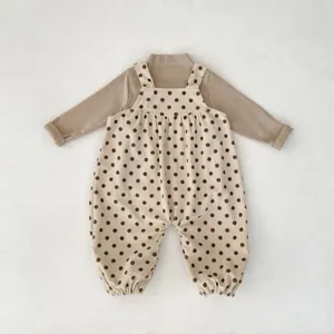 Completo autunno neonato maglia manica lunga e salopetta velluto a pois dettaglio