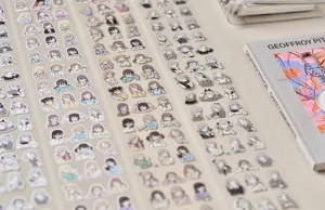 Cute Q-version character illustrated sticker roll, original design die-cut journaling sticker.