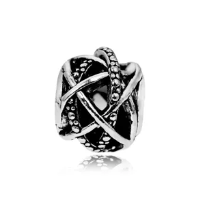 Legierung ajourierte Hohl-Charm-Perle für DIY Armband Schmuck Zubehör Detailansicht.