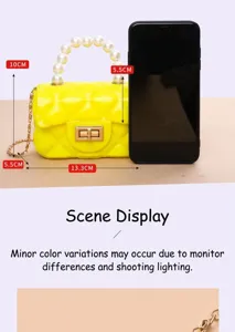 Borsa a tracolla gelatina gialla con manico in perle e design trapuntato, mini borsa.