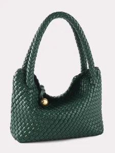 Sac porté épaule en cuir tressé vert foncé rétro hobo sac à main avec charm boule en métal doré.