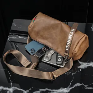 Borsa a tracolla cilindrica in pelle da uomo borsa casual da viaggio stile vintage chic