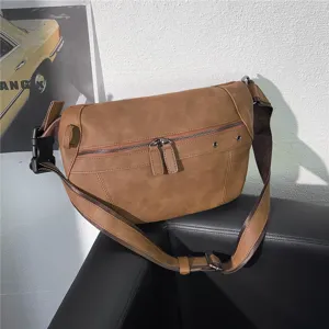 Sac bandouliere retro pour homme sac de poitrine marron casual sac crossbody elegant.