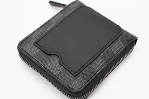 Heren korte geruite portemonnee detailweergave, compacte kaarthouder met ritssluiting tasje.