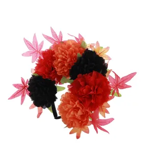 Serre-tête de fleurs artificielles d'Halloween avec feuilles d'érable colorées pour fête.