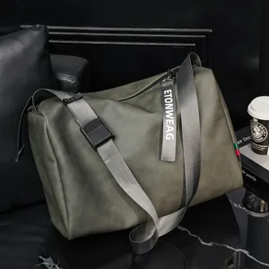 Large capacity men messenger shoulder bag stylish casual travel duffel bag for daily use.