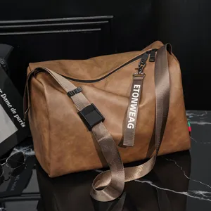 Large capacity men leather shoulder bag, casual fashion travel fitness crossbody bag for men.