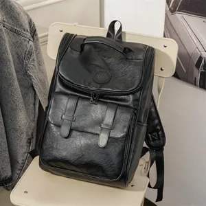 Zaino vintage in ecopelle nera da uomo, borsa da viaggio casual capiente per la scuola.