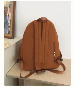 Minimalistische effen casual rugzak, lichte reisrugzak met comfortabele schouderbanden.