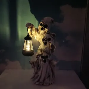 Halloween Geist Laterne Harz Ornament, gruselige gestapelte Geister Skulptur mit leuchtendem Licht.